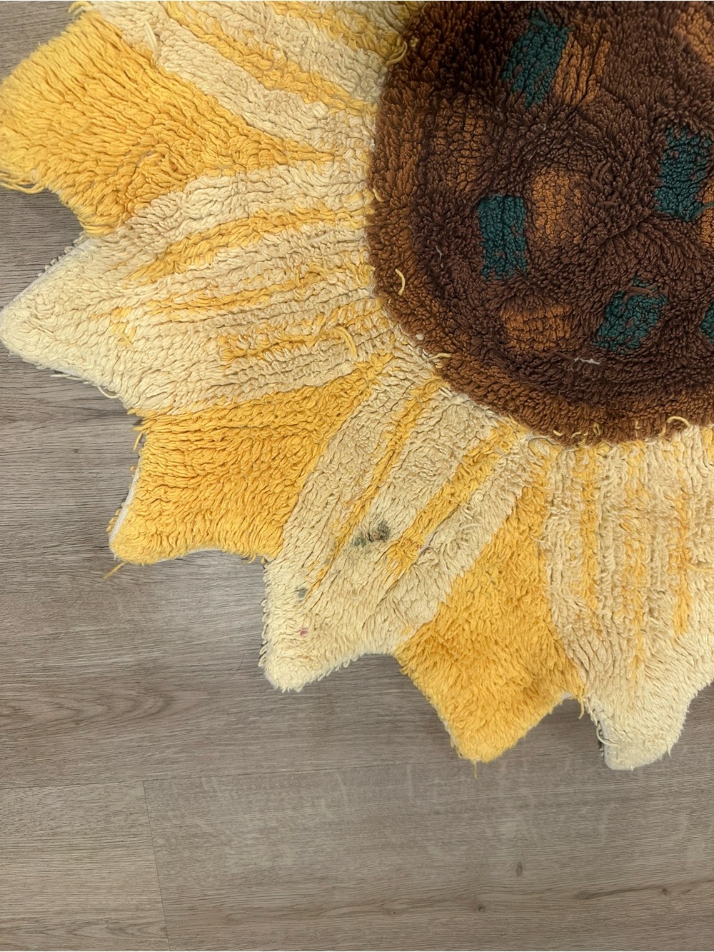 Sunflower Accent Rug - Picture 3 of 3